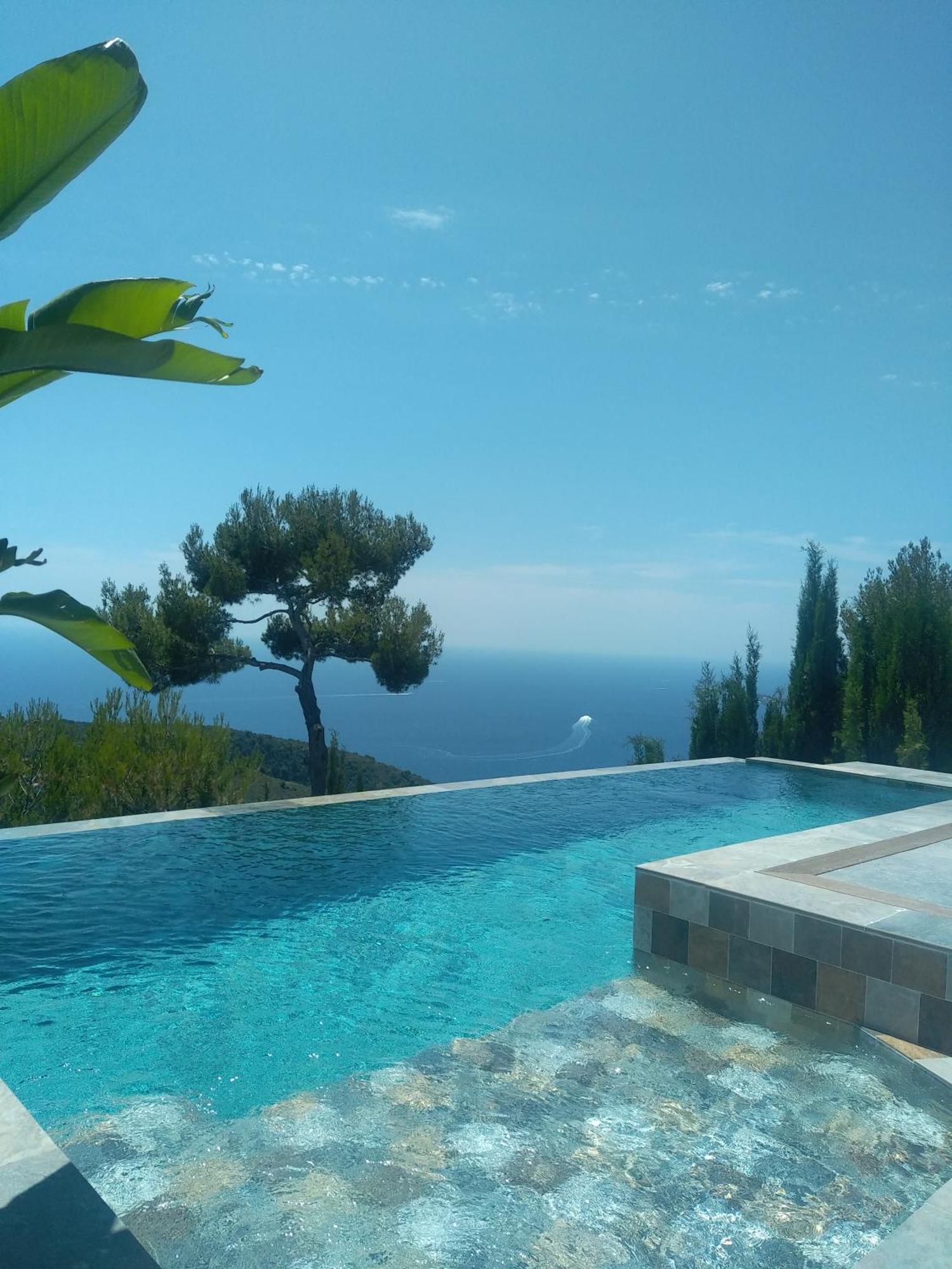 Eze - Appartement Dans Bas De Villa Avec Piscine Pres De Monaco Экстерьер фото